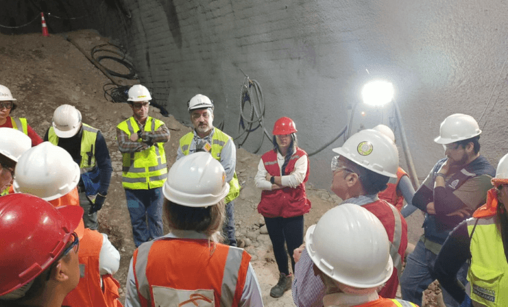 Geocientíficos visitan construcción Línea 7 del Metro de Santiago y peligros geológicos del Valle del Elqui