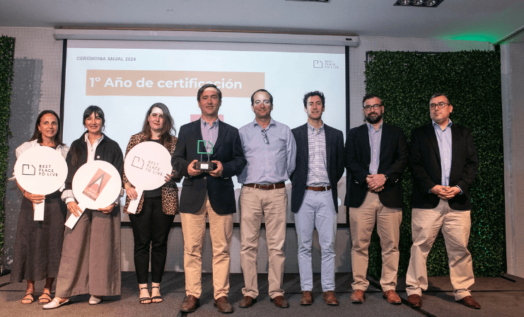 Inmobiliaria Altas Cumbres recibe sello Best Place to Live®