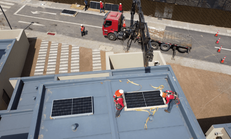 Hogares con paneles fotovoltaicos: Apostando por el ahorro y la sostenibilidad