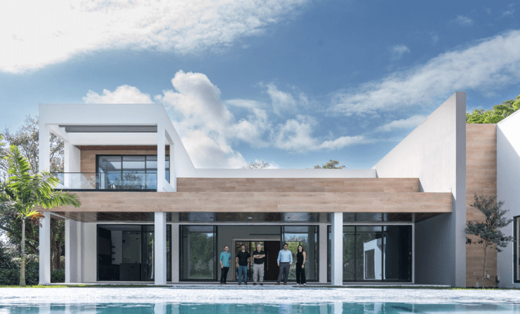 Chilenos construyen superlujo en Miami