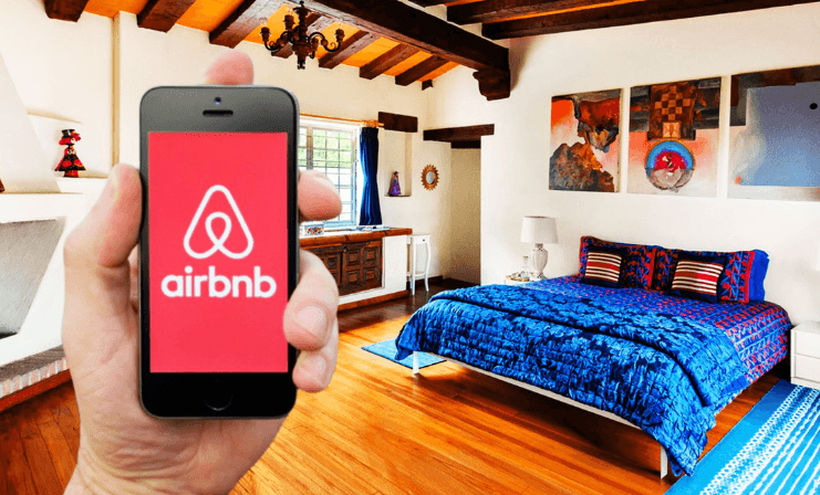Inversiones inmobiliarias: agosto se consolida como mes clave para arriendos turísticos tipo Airbnb en Santiago