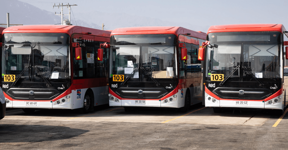 Chile lidera en electromovilidad en América Latina con la mayor flota de buses eléctricos